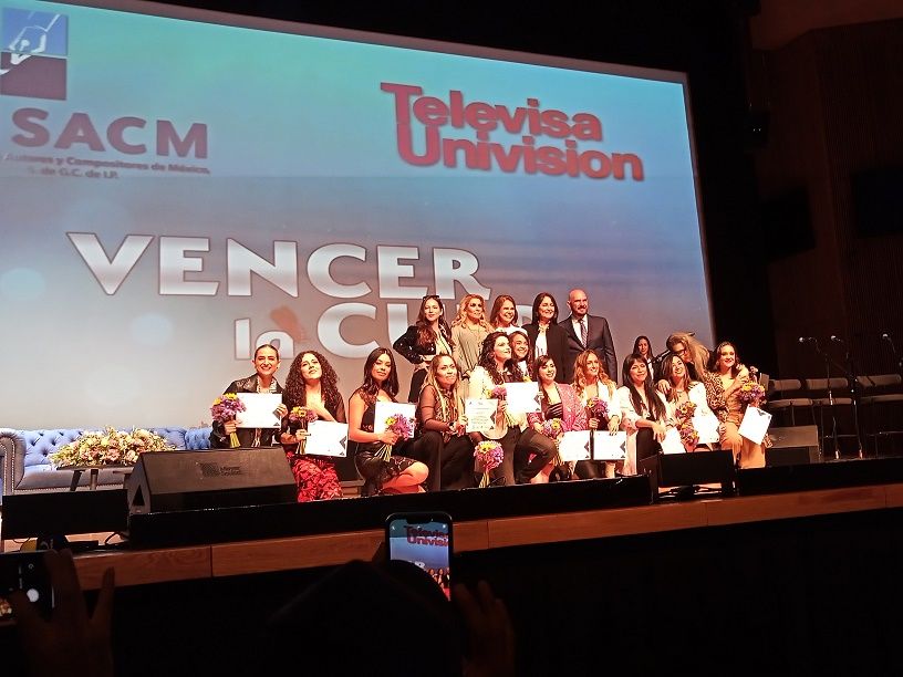 MUSICALES DE VENCER LA CULPA – Revista Victoria Íconos de Éxito